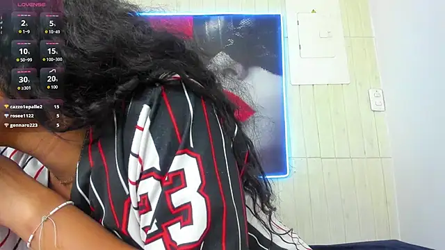 ashley-17's cam snapshot