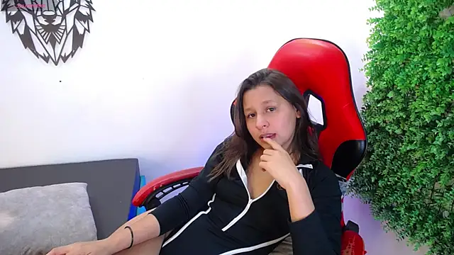 Isabella_Roouse's cam snapshot