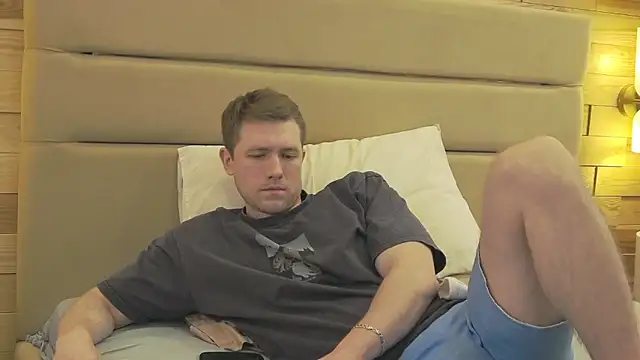 EthanPinkman's cam snapshot