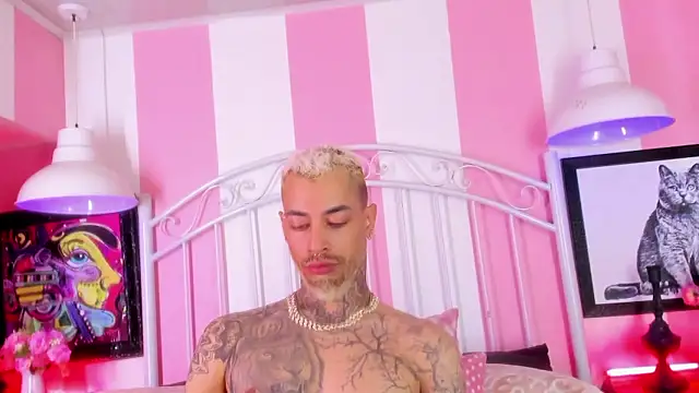 VinzenzRizzo live sex cam