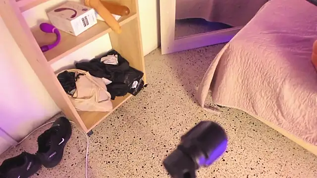 Hisoka_011 live sex cam