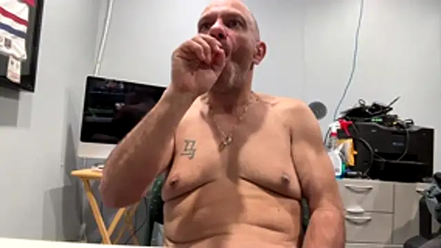 frankyjones8989's cam snapshot