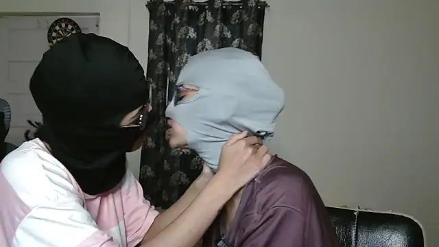 NaughtyThrouple007 live sex cam