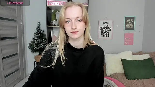 Cinnabonnn_'s cam snapshot