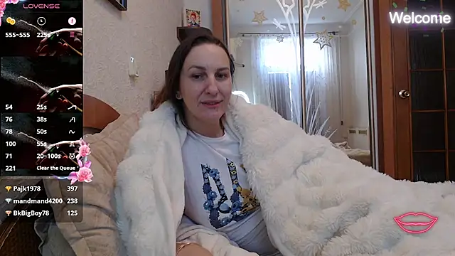 Yevgeshka-Milashka live sex cam