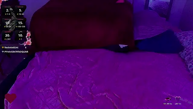 Jessie_Holmes live sex cam