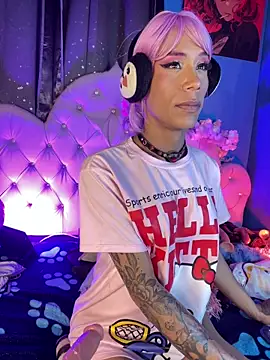 Naugth_channel_ts live sex cam