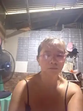 SexyHottMom's cam snapshot