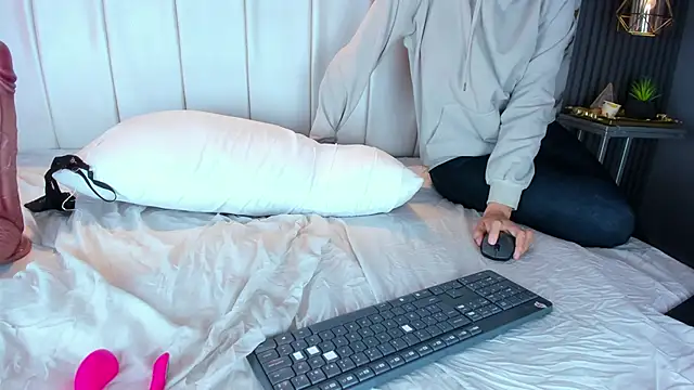 EvaMillins live sex cam