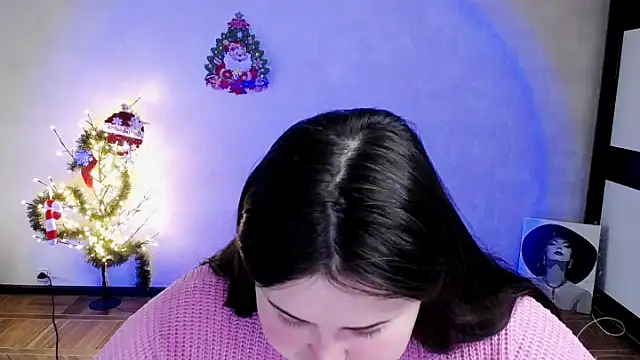 Emily_Mo's cam snapshot