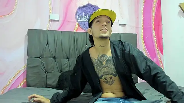 Straight_Guy22 live sex cam