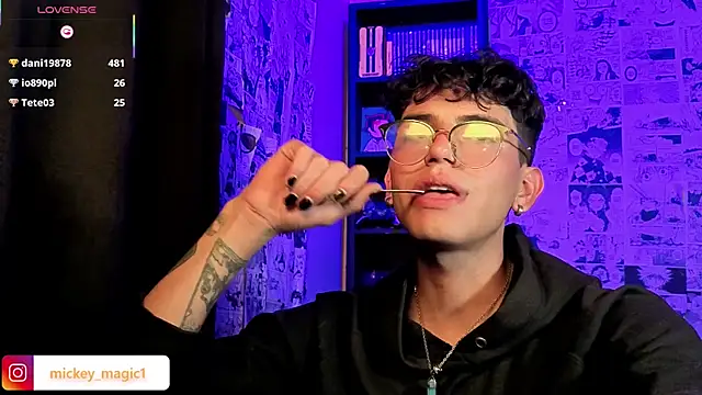 Mickey_Magic live sex cam