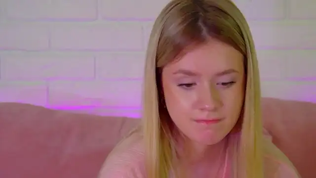 MilanaBalmain live sex cam