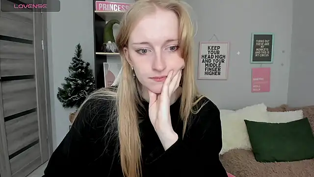 Cinnabonnn_'s cam snapshot