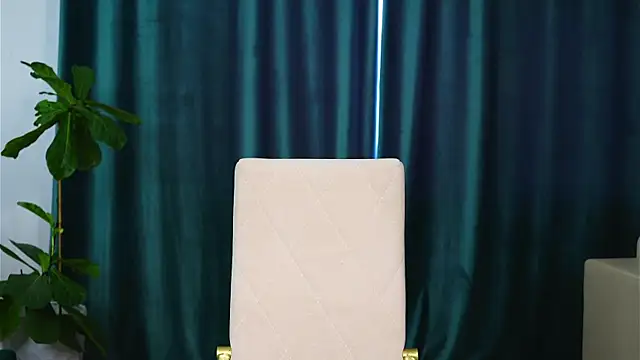 ZanaBreland's cam snapshot