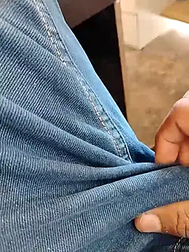 hardi9048 live sex cam