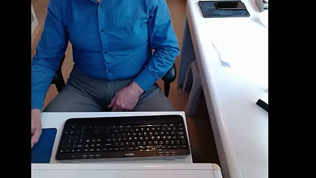 dutchpornking live sex cam