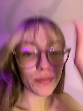 ReenKitty live sex cam