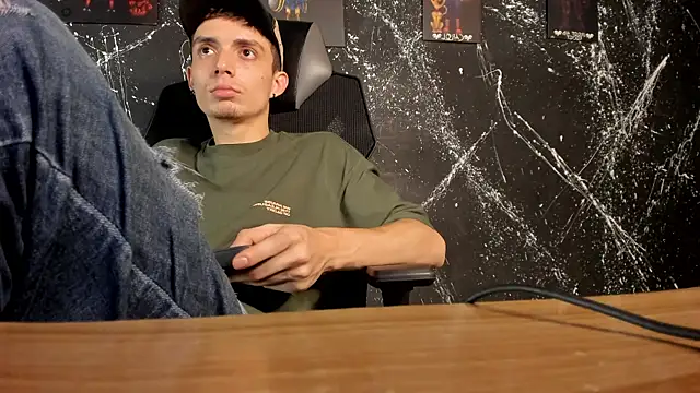 SebassCock live sex cam