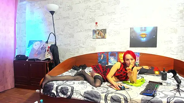 KagamiTayga live sex cam