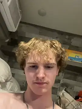 GravyTrain42 live sex cam