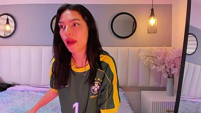 alice_lodge live sex cam