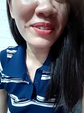 Singlemom69x's cam snapshot