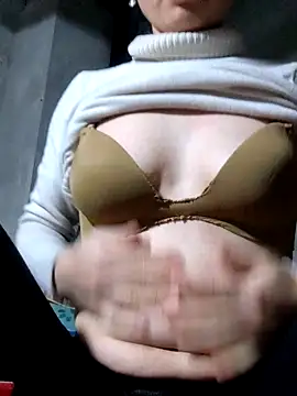 gio-thu's cam snapshot