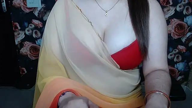 green_girl's cam snapshot