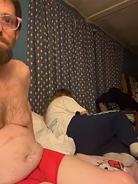 biggdaddyandqueenn live sex cam