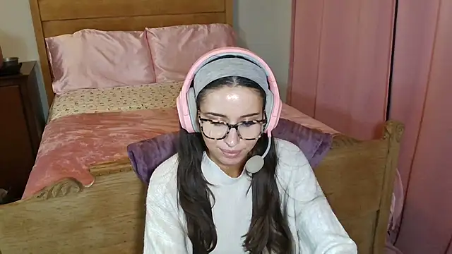 alisonfields's cam snapshot