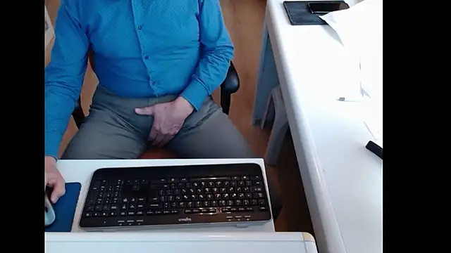 dutchpornking live sex cam