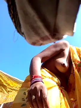 Rajni_hote live sex cam