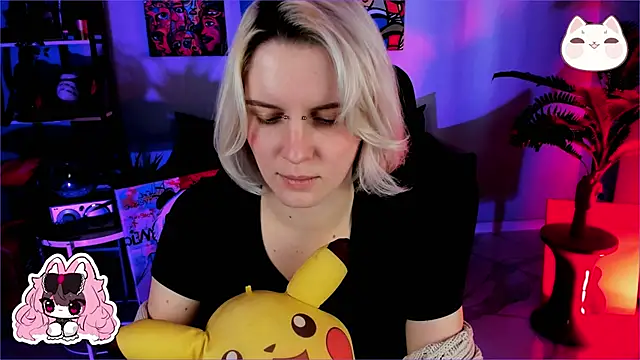 BethanyCloud's cam snapshot