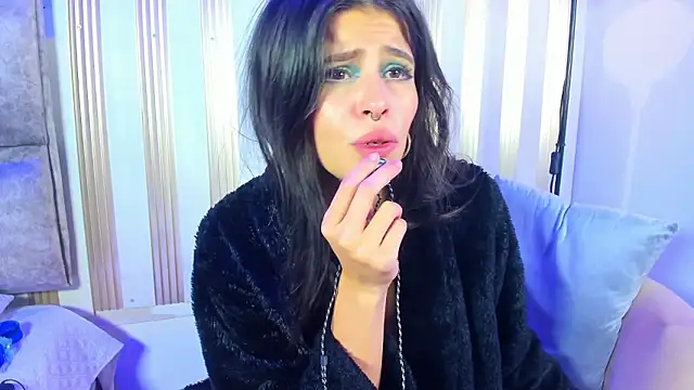 gia_malkova's cam snapshot