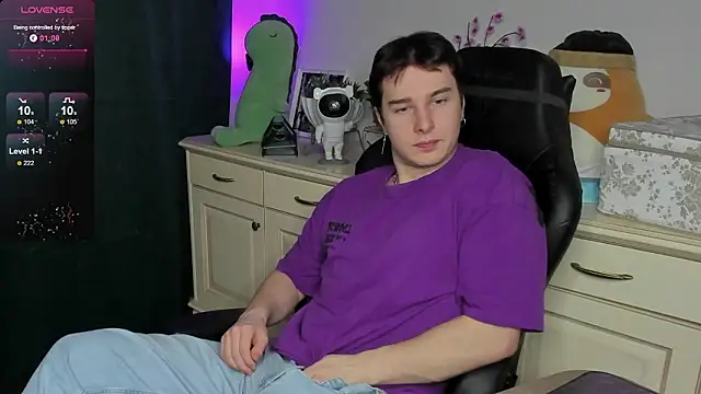 Vincent_Strong's cam snapshot