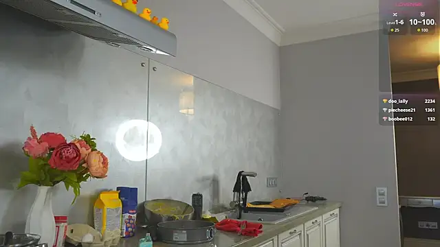 MaryroseRoeder's cam snapshot