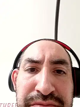 CumDumpPig83's cam snapshot