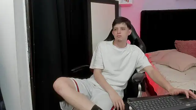 sebastamayo_'s cam snapshot