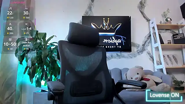 MaximusClark live sex cam