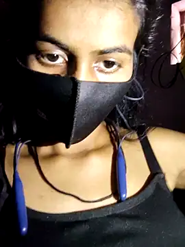 Thaper_Meera2's cam snapshot