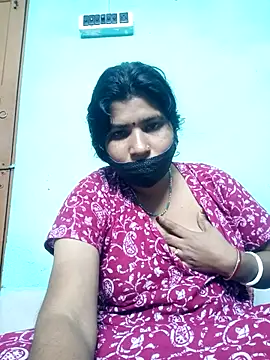 Monisha9876's cam snapshot