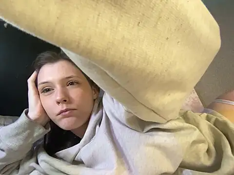 Thedeepwebcutie's cam snapshot