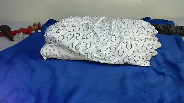 CurvyCharmXXX's cam snapshot