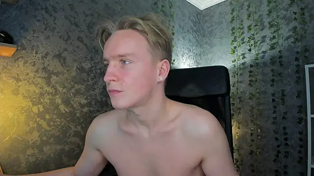 AlexxSweet live sex cam