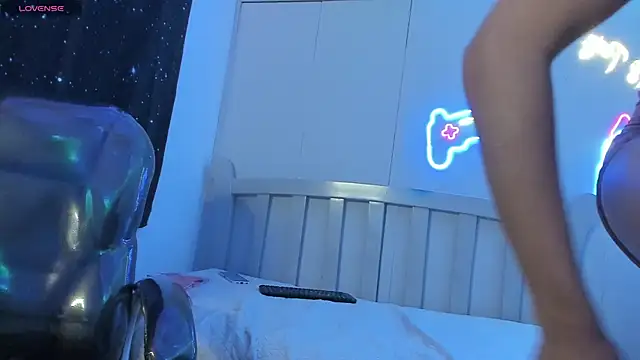 scarletcherry18 live sex cam