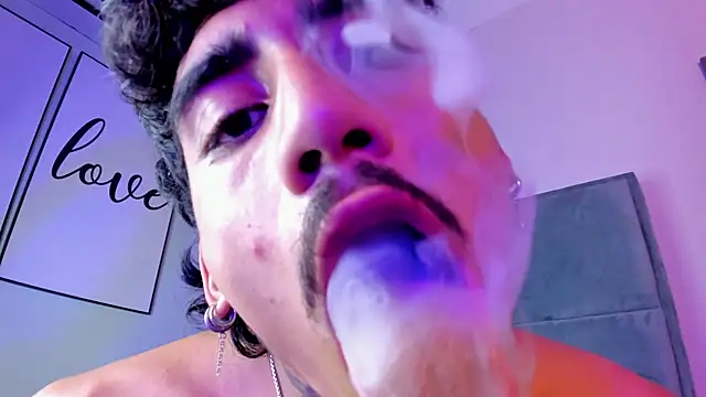 Mr_Strike live sex cam