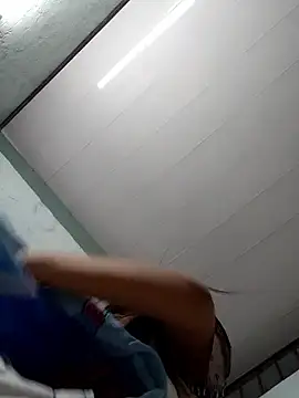 BabySweet-18's cam snapshot