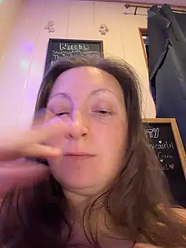 TheFishWife's cam snapshot