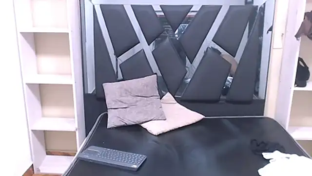 Mortelle_ live sex cam